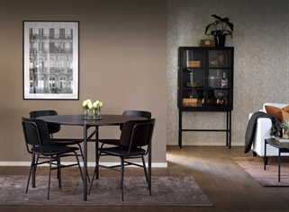 Rundt sort spisebord