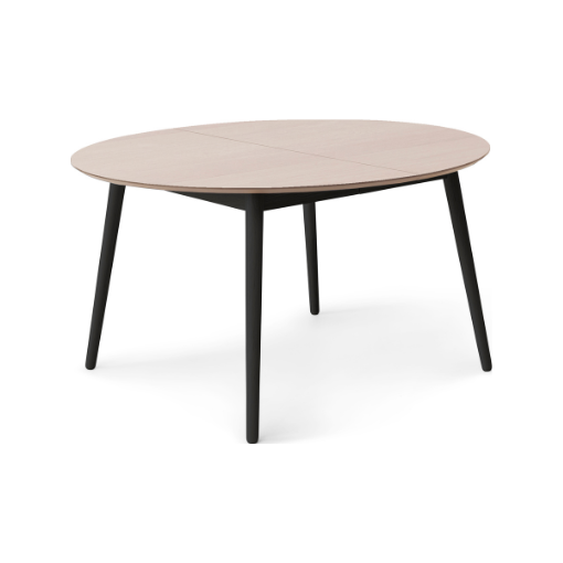 Meza by Hammel Round spisebord - Eg hvidpigmenteret.finér m. sortbejdset træben 135 cm x 74 cm x 135 cm | Møbelsalg.dk