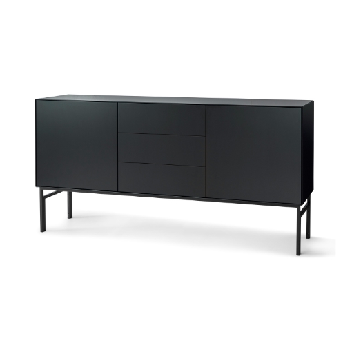 Edge by Hammel - Sort lakeret skænk m. 2 låger og 3 skuffer 179.9 cm x 89 cm x 42 cm | Møbelsalg.dk