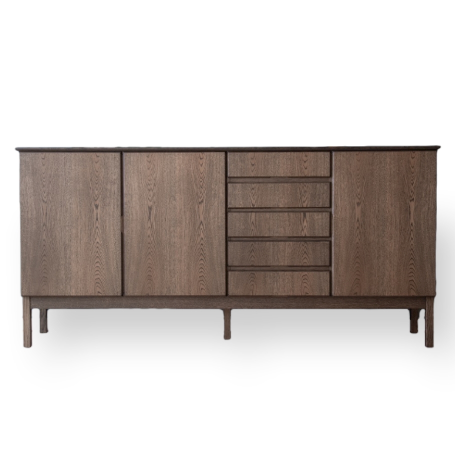 Klim Furniture - Skænk 2075 - Røget eg 203 cm x 98 cm x 42 cm | Møbelsalg.dk