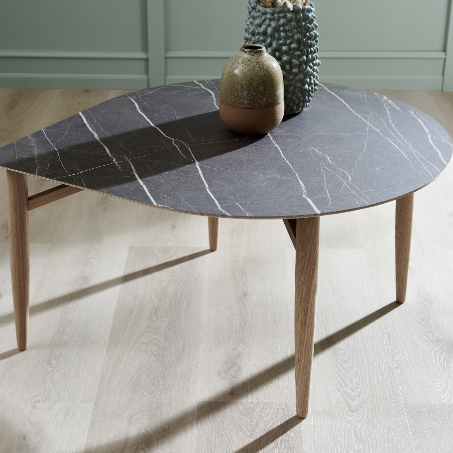 Thomsen Furniture - Katrine baloon sofabord - Shadow 90 cm x 50 cm x 90 cm | Møbelsalg.dk