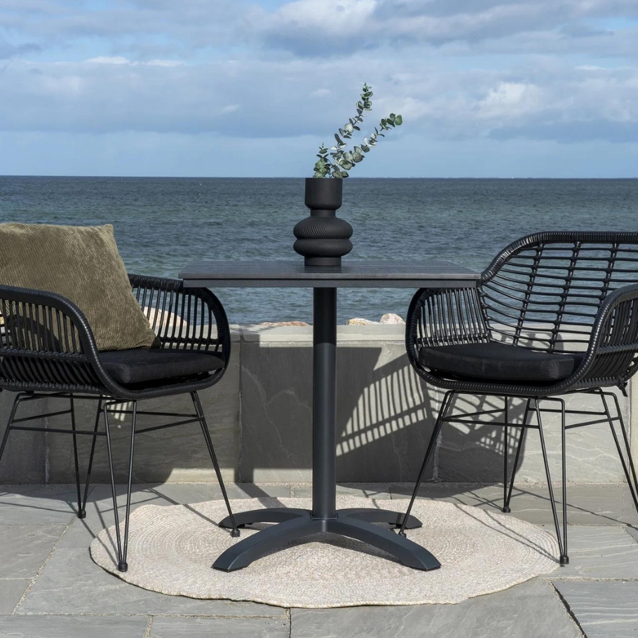 North Living Blokhus sort havebord - 70 x 70 cm | Møbelsalg.dk