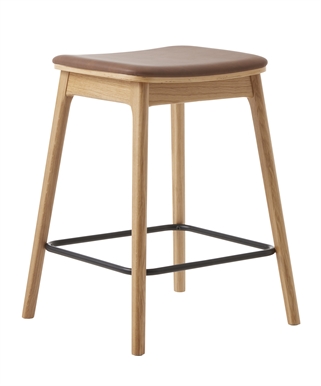 Livo barstol | Natur eg med cognac PU-sæde – 2 stk.